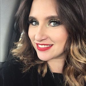 Meet your Posher, Karissa